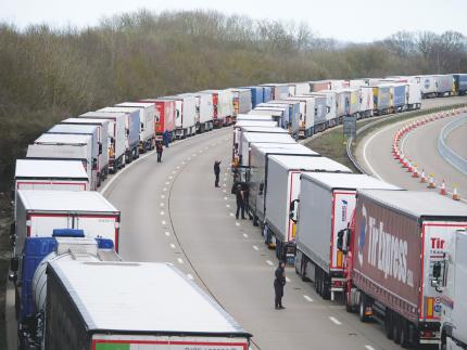 Brexit delays lorries